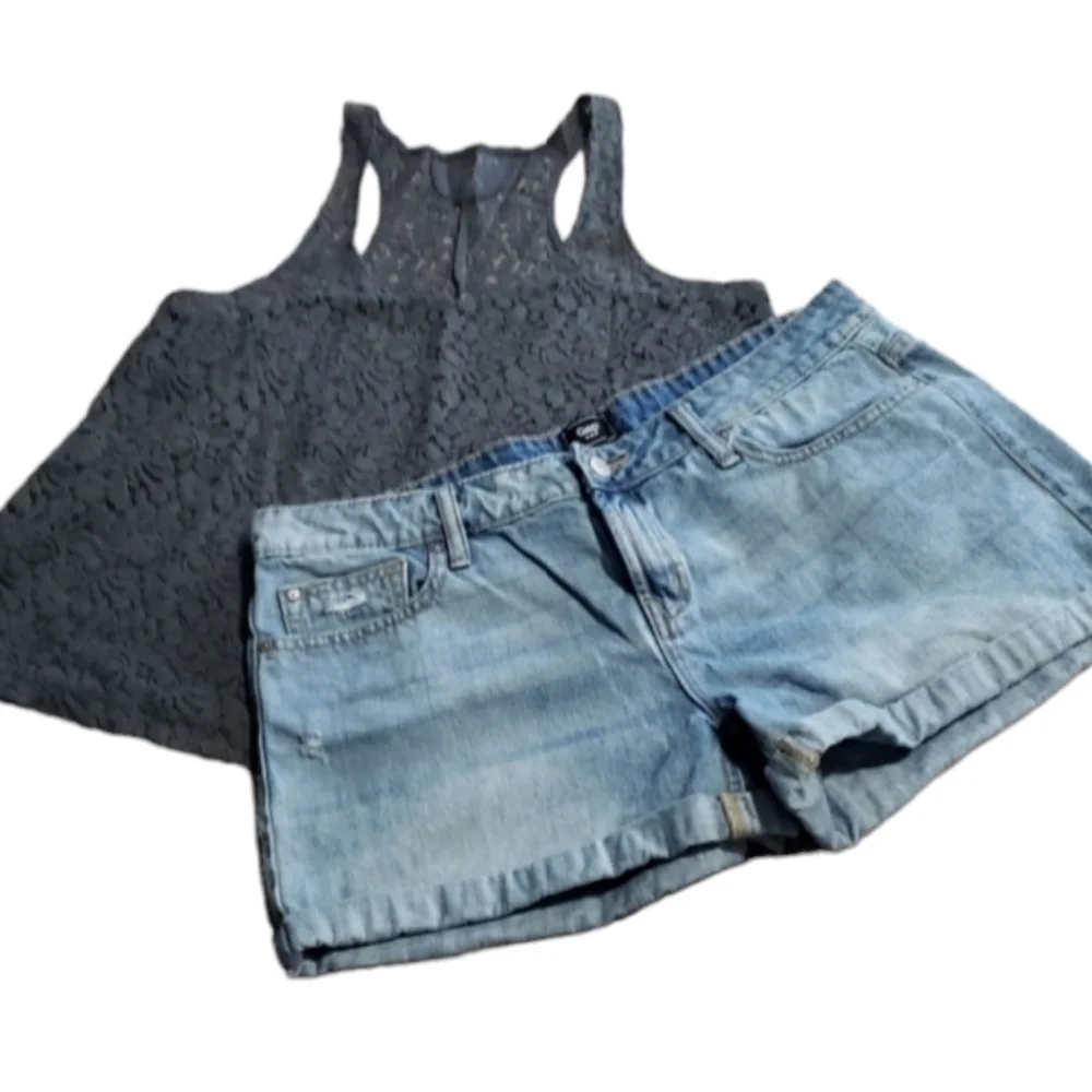 Gap and Arizona a set of blouse and shorts